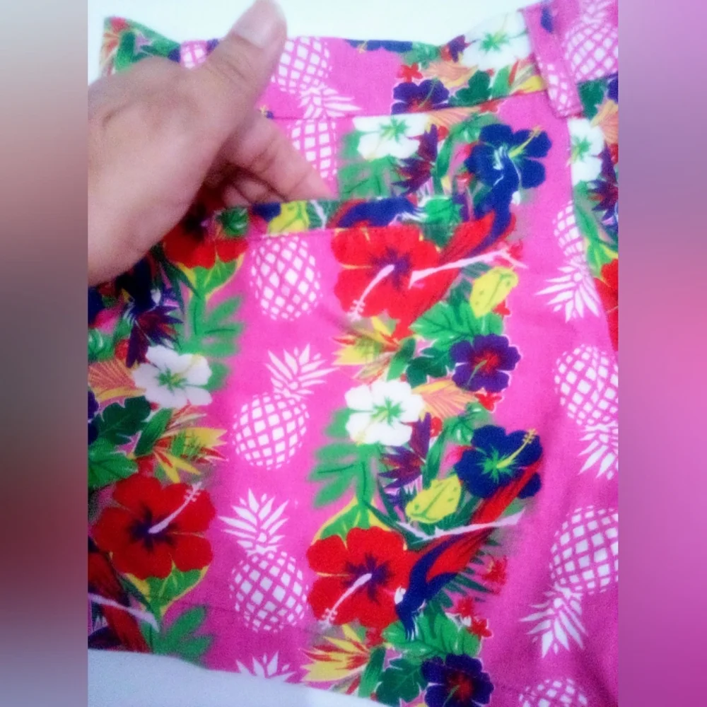 Macbeth Collection by Margaret Josephs Pink 100% Cotton Tropical Shorts Size M